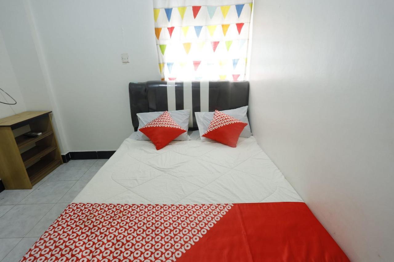 Oyo 92702 Minang Jaya Hotel Nagoya Bagian luar foto