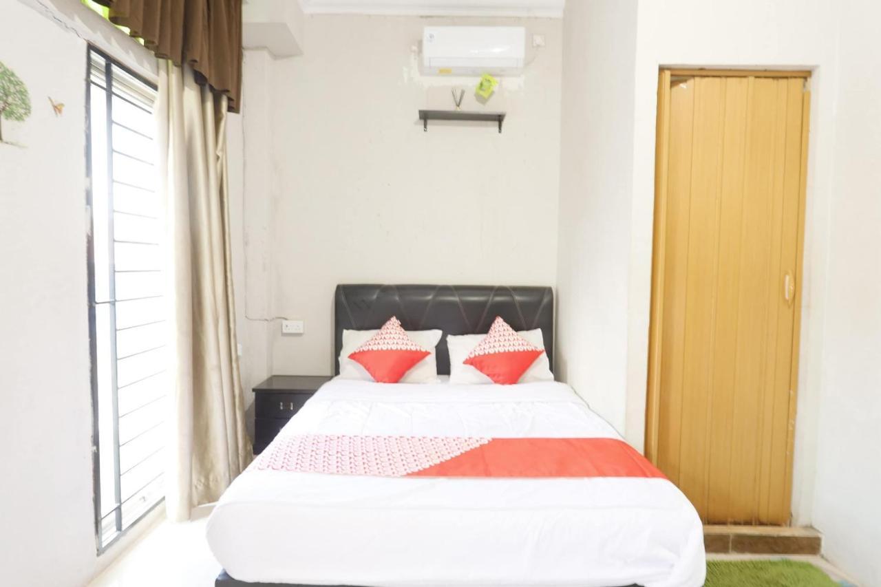 Oyo 92702 Minang Jaya Hotel Nagoya Bagian luar foto