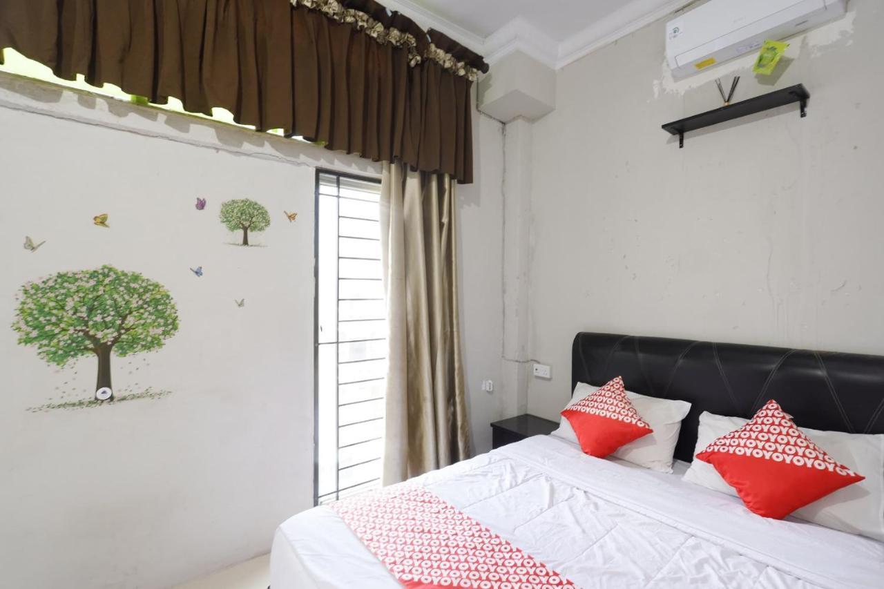 Oyo 92702 Minang Jaya Hotel Nagoya Bagian luar foto